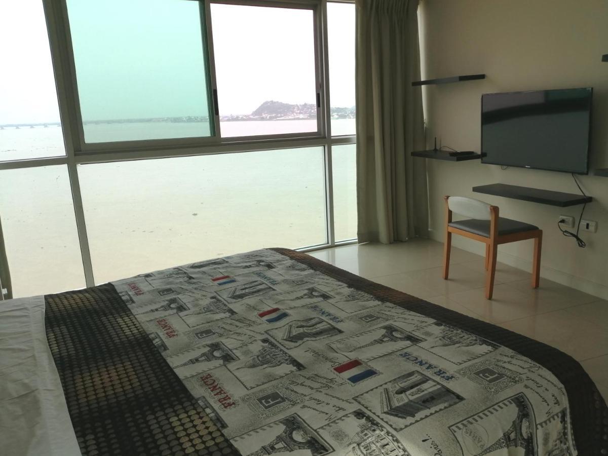 Puerto Santa Ana Suites جواياكيل المظهر الخارجي الصورة