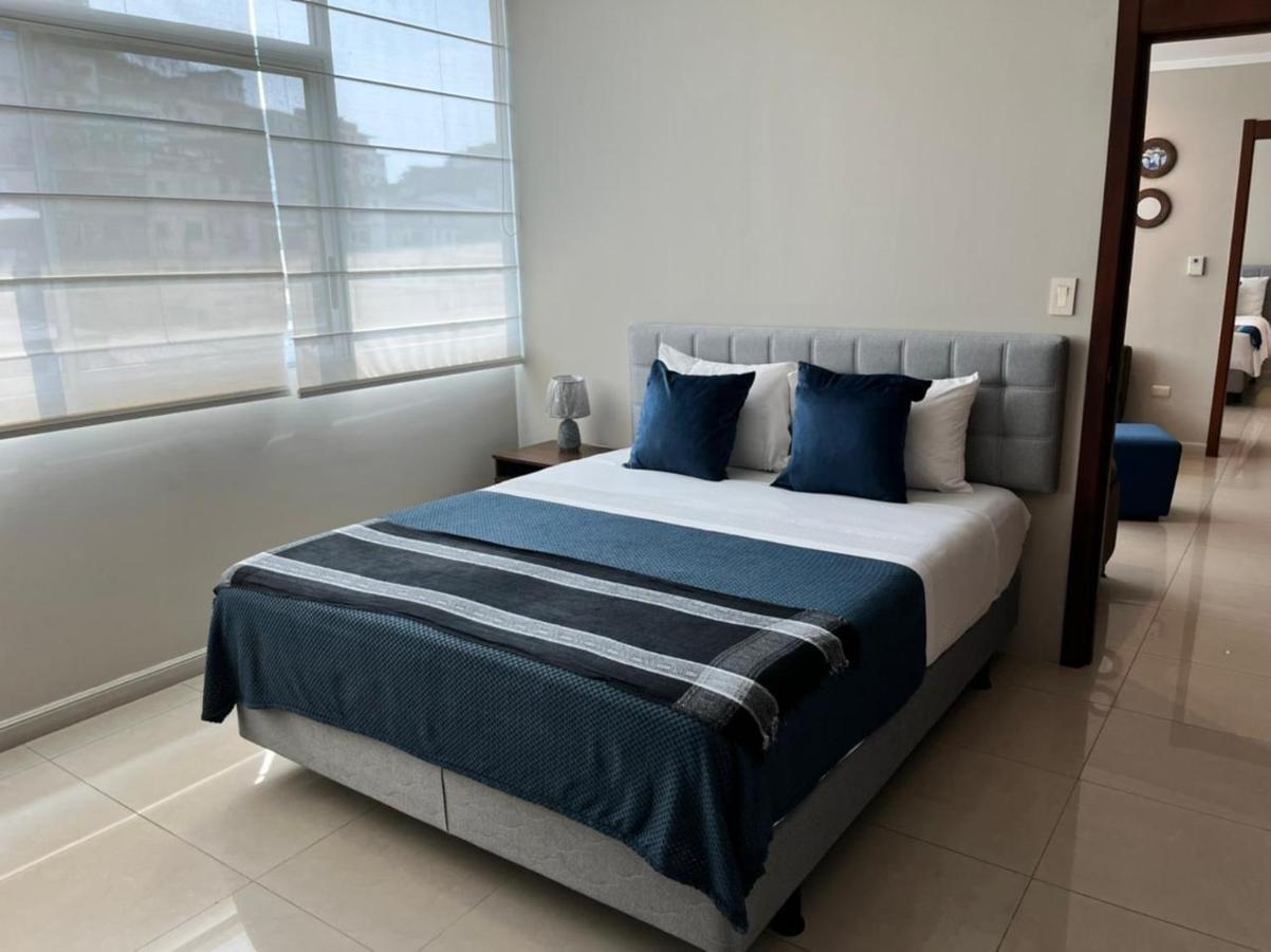 Puerto Santa Ana Suites جواياكيل المظهر الخارجي الصورة