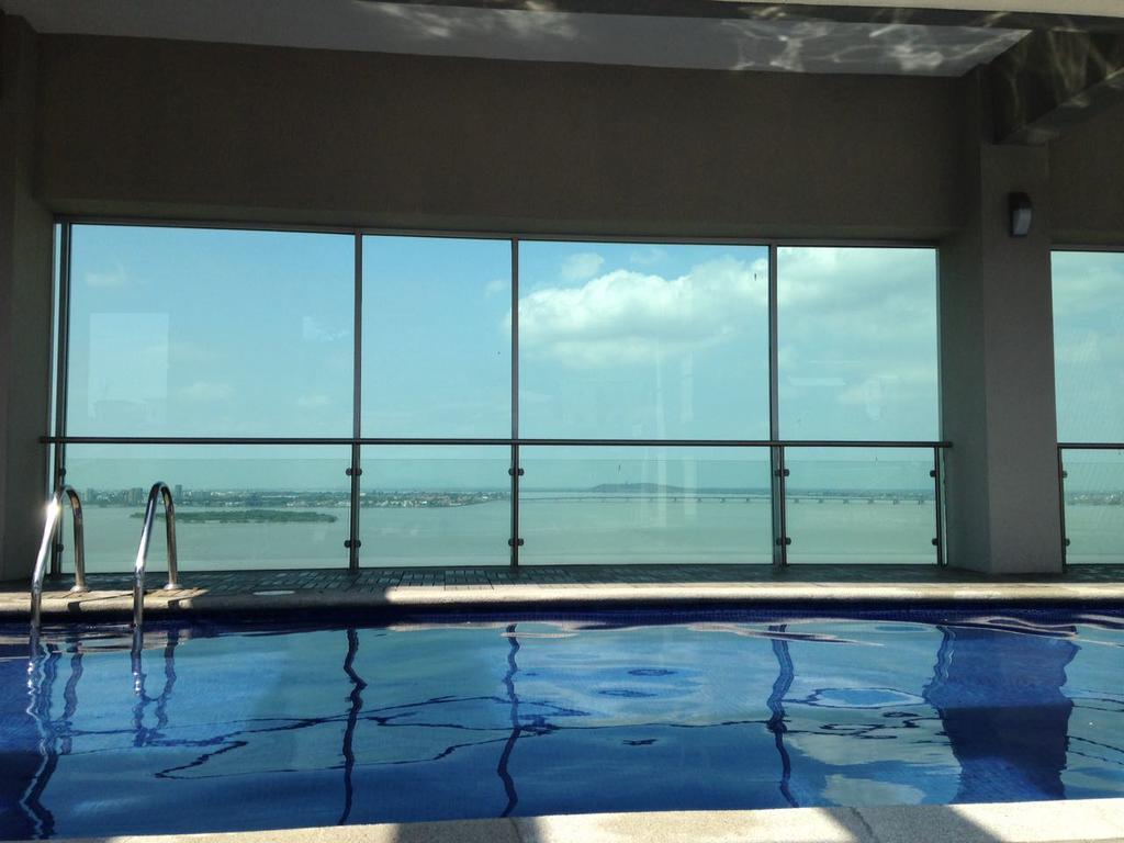Puerto Santa Ana Suites جواياكيل المظهر الخارجي الصورة