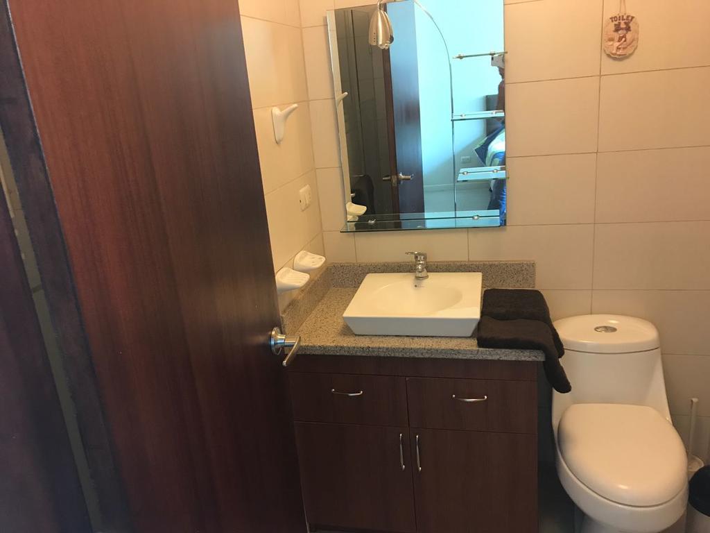 Puerto Santa Ana Suites جواياكيل المظهر الخارجي الصورة